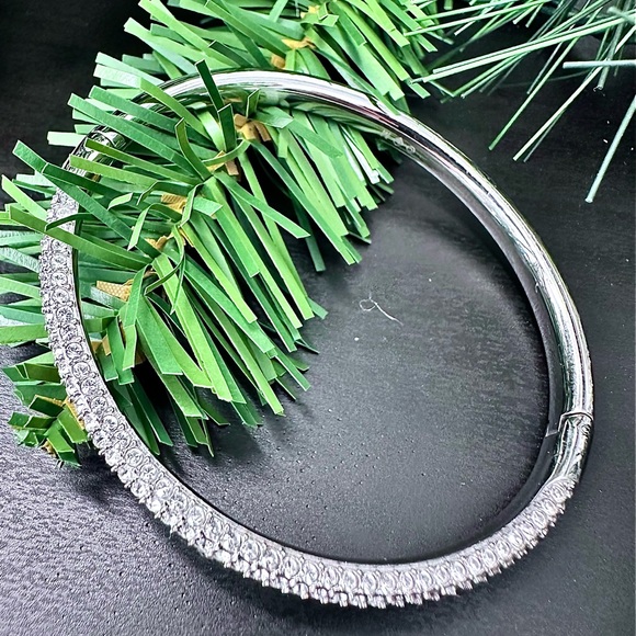 Swarovski Crystal Bangle - Picture 2 of 6
